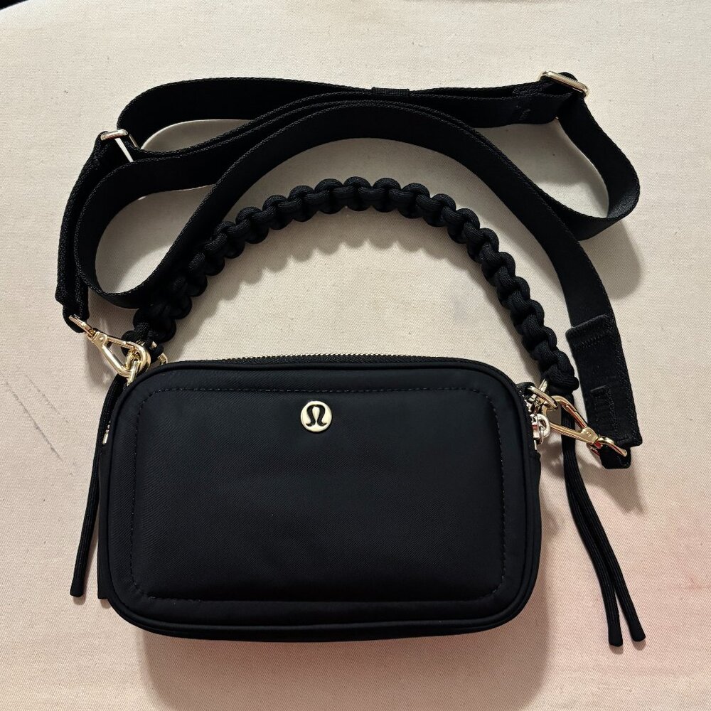 Crossbody Camera Bag with Top Handle 2L